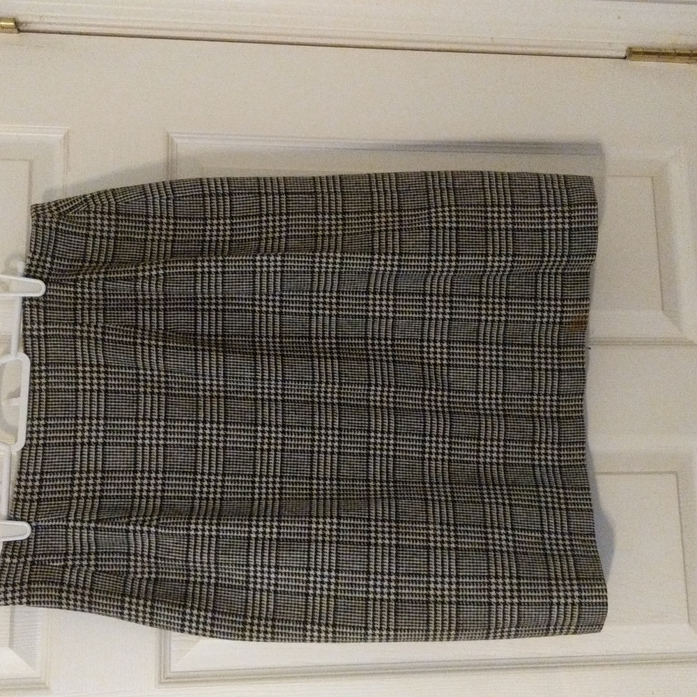 Savannah Herringbone lined skirt, size 16
